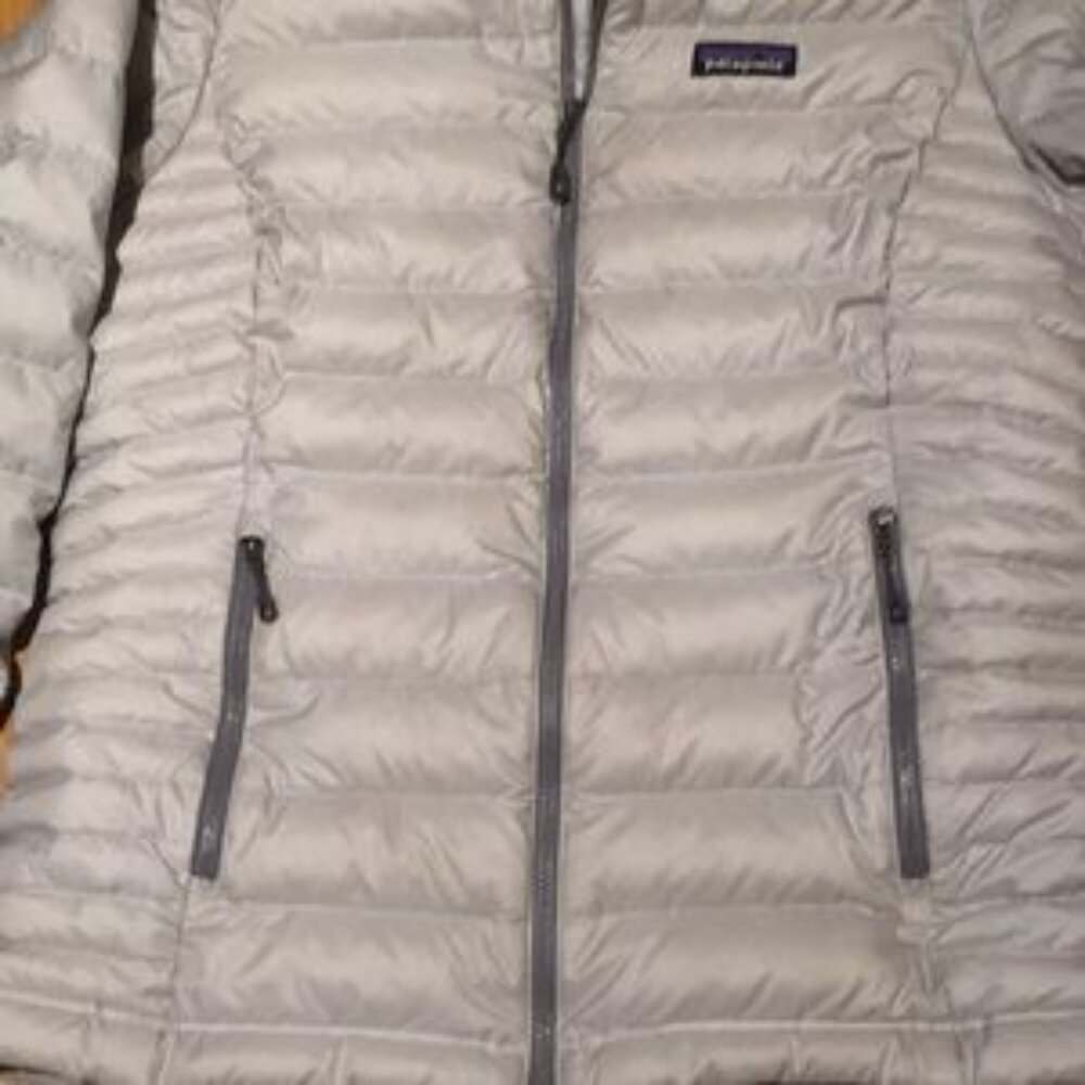 Patagonia Down Jacket - image 4